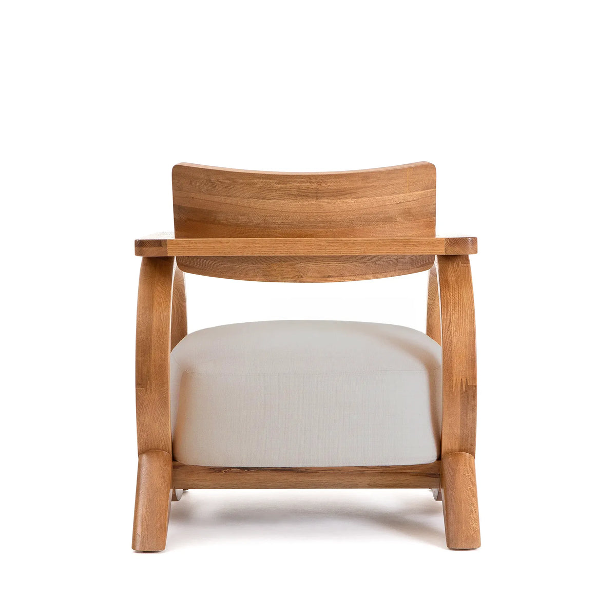 El Tiempo Lounge Chair – Sculpted Solid Oak Lounge Seating