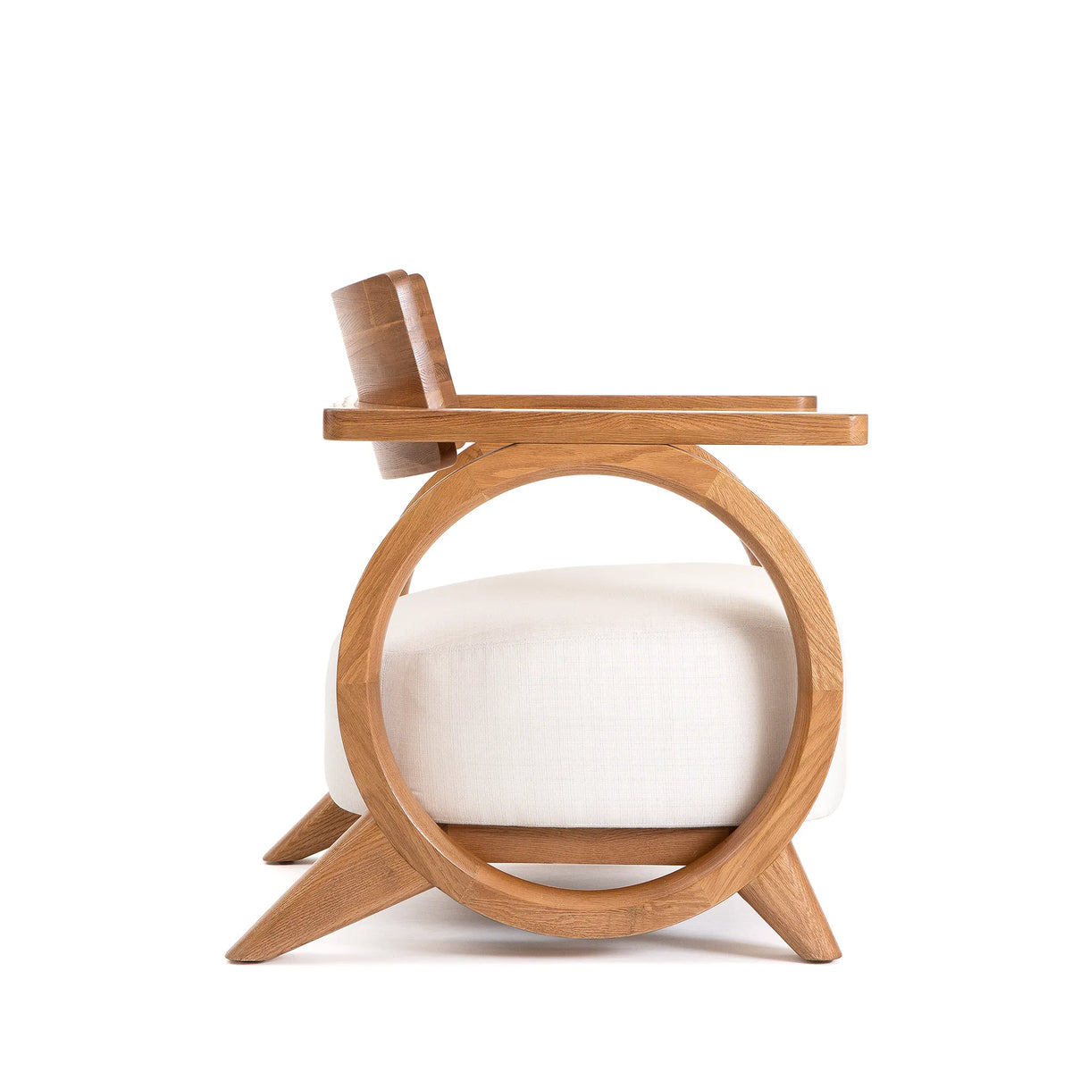El Tiempo Lounge Chair – Sculpted Solid Oak Lounge Seating