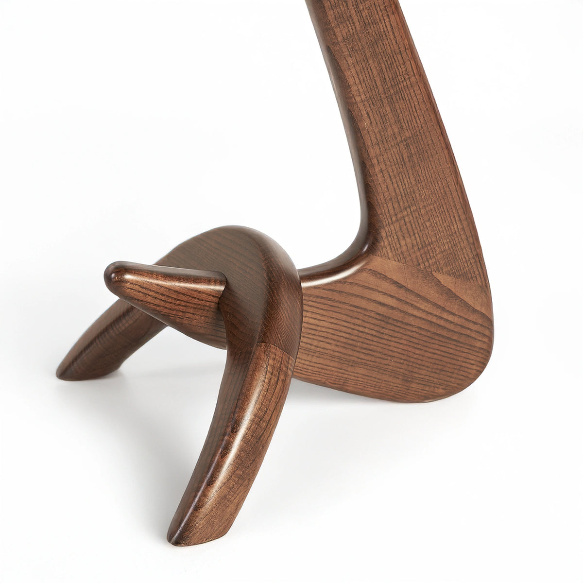 Max 33 Side Table – Biomorphic Solid Oak Form