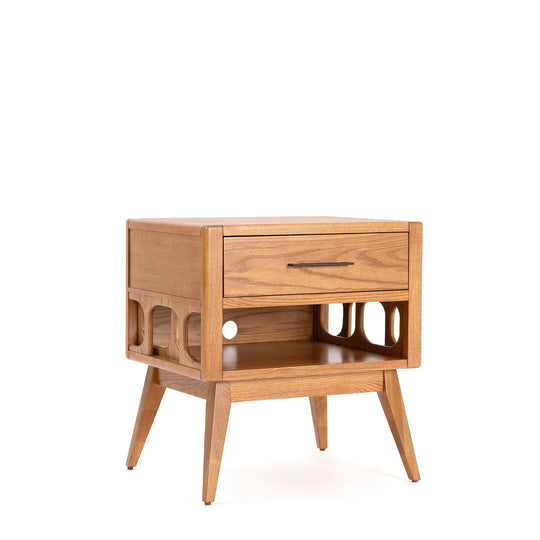 NOR Nightstand – Solid Oak