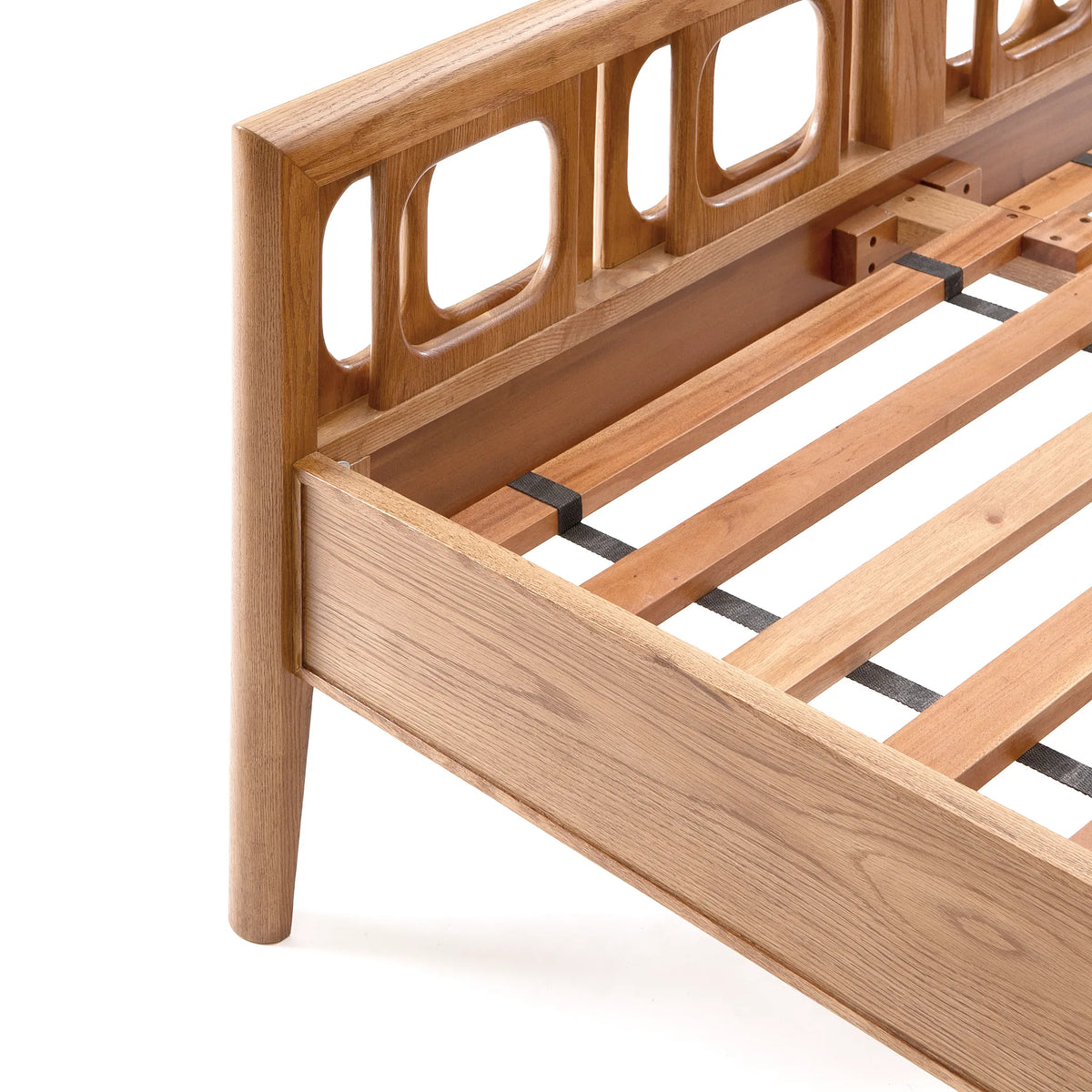 NOR Bed – Solid Oak