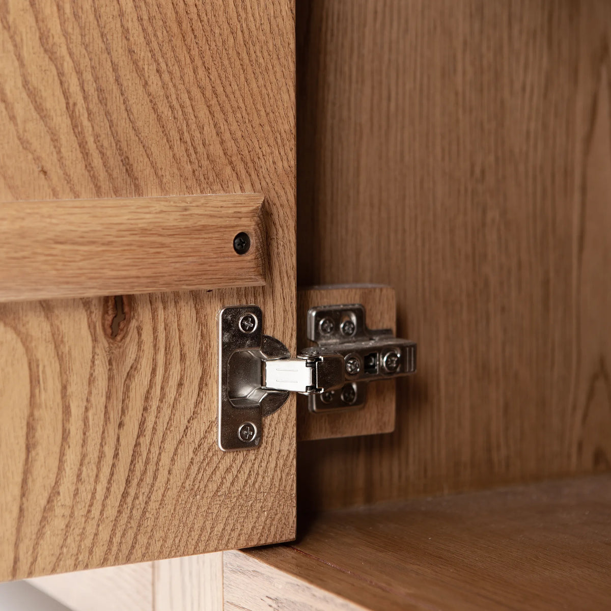Paloma Storage Cabinet – Carved Solid Oak with Reeded Glass Hutch